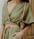 Top court à rayures