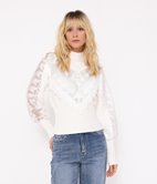Pull col montant avec dentelle
