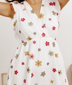 Robe Sarah cache-coeur en gaze