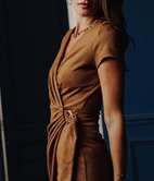 Robe drapée en suédine Kheira