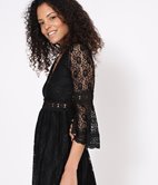 Robe ajourée en dentelle