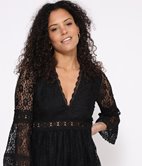 Robe ajourée en dentelle