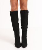 Bottes pointues en suédine