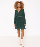 Robe ceinturée plissée