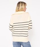 Pull camionieur marin