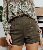 Short à boutons Léa