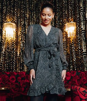 Robe Leonie cache-coeur