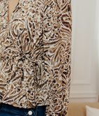 Top Yolanda cache-coeur