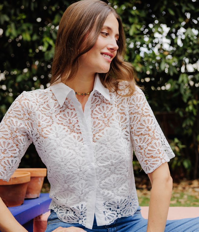 Chemise manches courtes Kira à dentelle