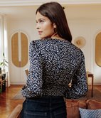 Top Leni cache-coeur