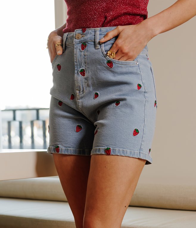 Short en denim Stecy brodé