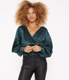 Top avec smocks satiné léopard